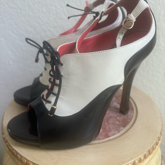 Moschino lace up peep toe heels - Picture 5 of 12